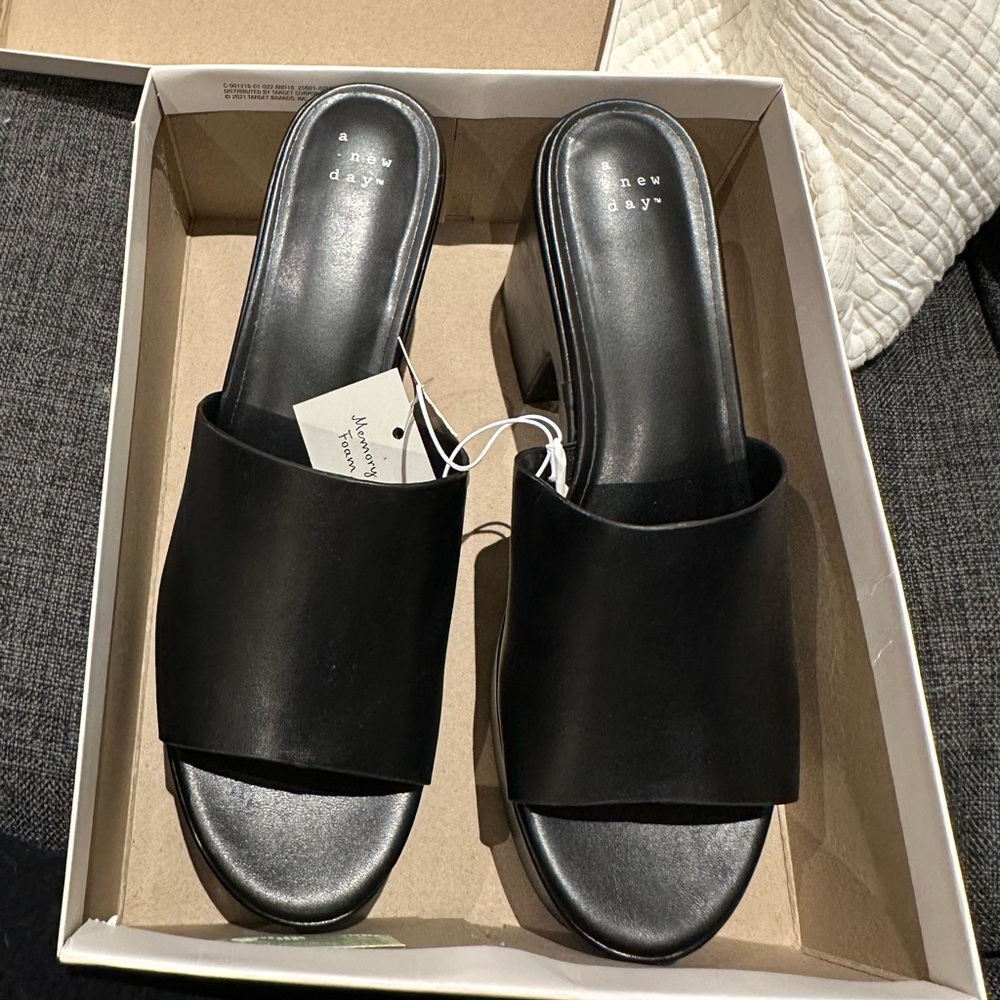 A New Day Ricky Heels - Picture 2 of 5